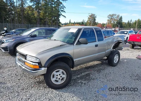 2000 Chevrolet S-10 Ls from USA, damaged, VIN 1GCCT19W2Y8111907
